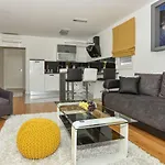 Apartment Daninovica I